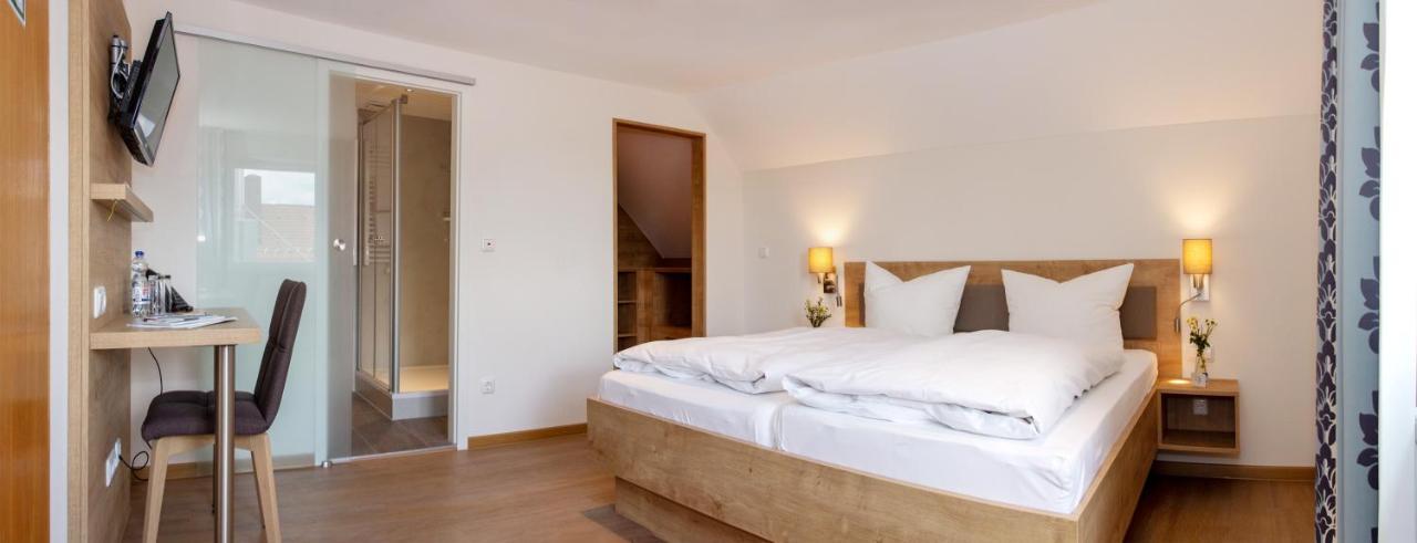 Hotelgasthof Bayerischer Hof Sulzbach-Rosenberg Buitenkant foto