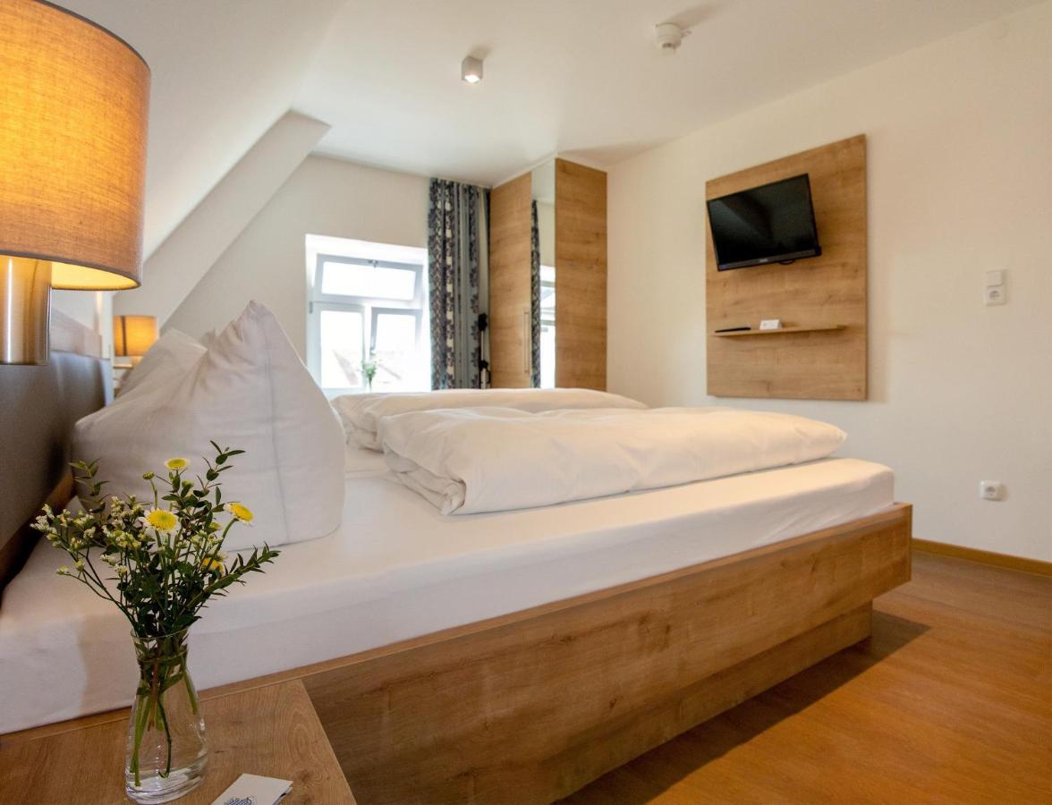 Hotelgasthof Bayerischer Hof Sulzbach-Rosenberg Buitenkant foto