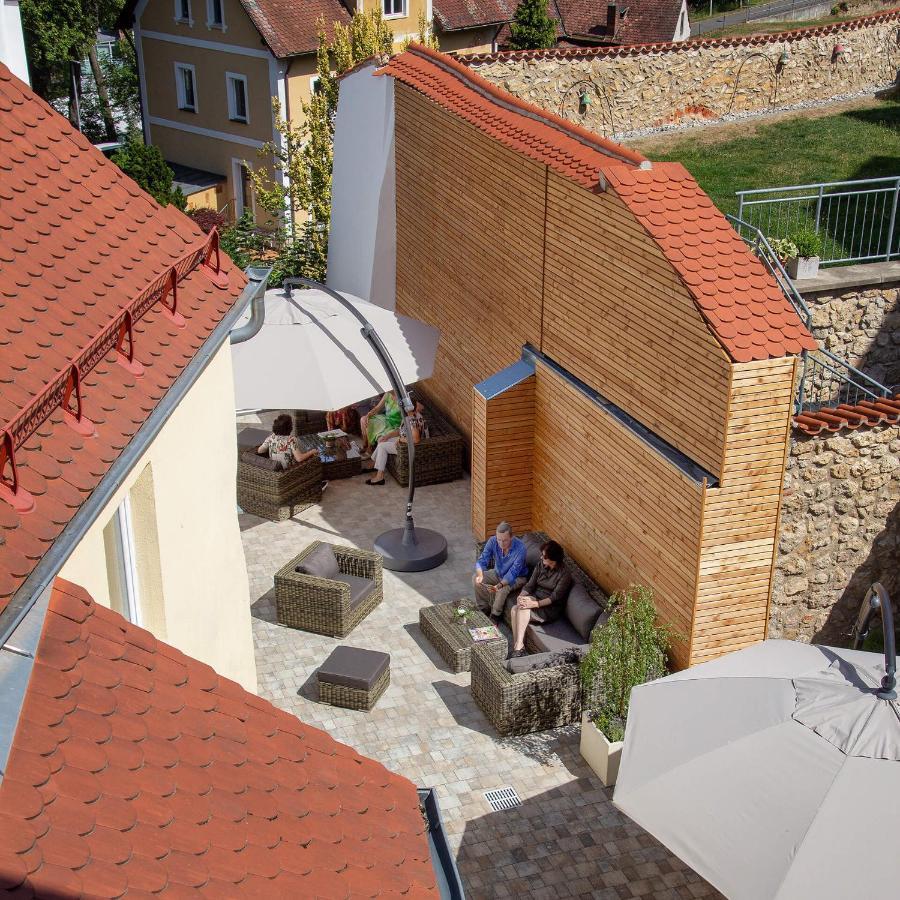 Hotelgasthof Bayerischer Hof Sulzbach-Rosenberg Buitenkant foto