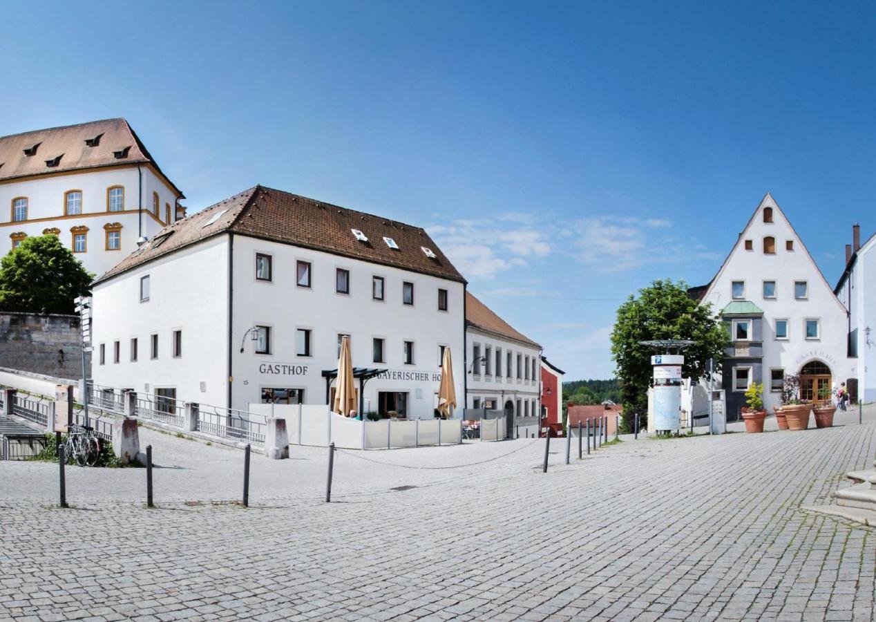 Hotelgasthof Bayerischer Hof Sulzbach-Rosenberg Buitenkant foto